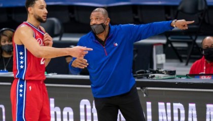 爱游戏在线-里弗斯曾怒喷本西契约精神 仍有10支球队对他有意