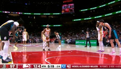 爱游戏在线-分差28分！比赛还剩5分钟 杨瀚森披挂上阵